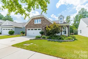 128 Picasso Trl, Mount Holly, NC 28120 - Photo 3