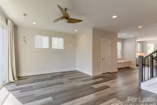 606 W End Dr, Charlotte, NC 28208 - Photo 13