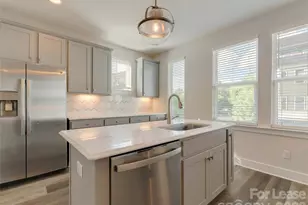 606 W End Dr, Charlotte, NC 28208 - Photo 21