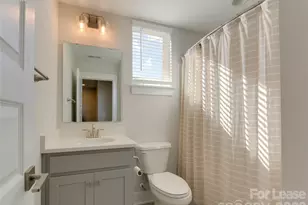 606 W End Dr, Charlotte, NC 28208 - Photo 33