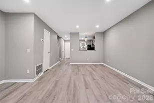 3322 Heathstead Place, Charlotte, NC 28210 - Photo 5