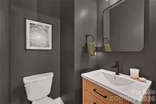 2539 Euclid Ave, Charlotte, NC 28203 - Photo 17