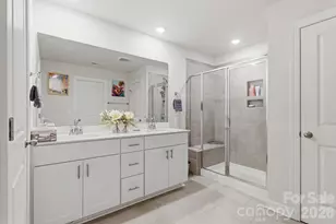 5012 Shadbush Rd, Charlotte, NC 28215 - Photo 13