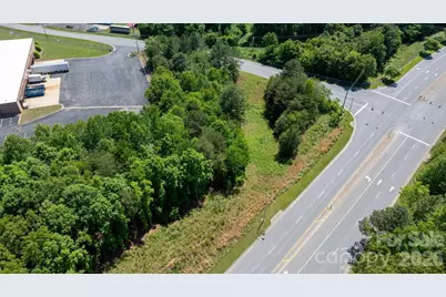 1610 1st Street W, Conover, NC 28613 - Photo 11