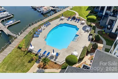 18705 Vineyard Point Lane #18705, Cornelius, NC 28031 - Photo 13