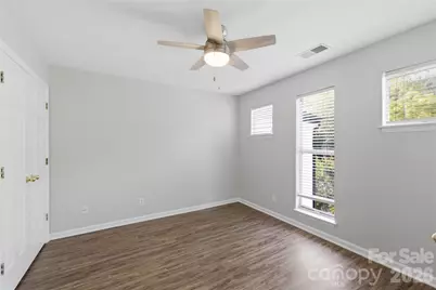 18705 Vineyard Point Lane #18705, Cornelius, NC 28031 - Photo 9