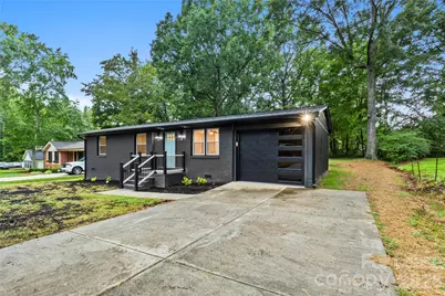 562 Barrington Place NW, Concord, NC 28027 - Photo 1