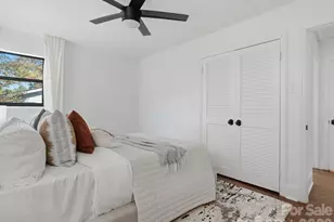 5701 Wilora Lake Rd, Charlotte, NC 28212 - Photo 13