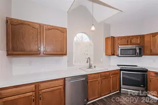 11331 Clayford Ridge, Charlotte, NC 28215 - Photo 5