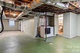 1105 Graystone Dr, Winston Salem, NC 27105 - Photo 23