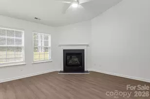 1940 Waters Trail Dr, Charlotte, NC 28216 - Photo 5