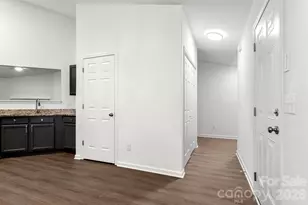 1940 Waters Trail Dr, Charlotte, NC 28216 - Photo 23