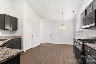 1940 Waters Trail Dr, Charlotte, NC 28216 - Photo 19