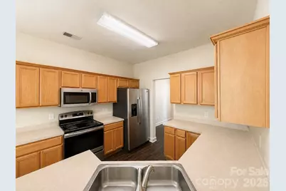 1745 Wilburn Park Lane NW, Charlotte, NC 28269 - Photo 5