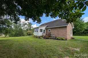 213 Rustling Pines Dr, Hendersonville, NC 28792 - Photo 21