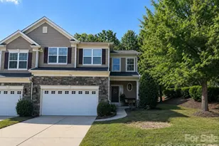 706 Deerbrook Ln, Tega Cay, SC 29708 - Photo 1