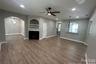 1917 Bellflower Dr, Fort Mill, SC 29715 - Photo 7