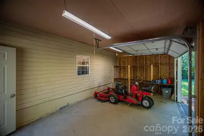 1306 11th Avenue SE, Hickory, NC 28602 - Photo 23