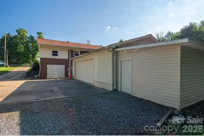 1306 11th Avenue SE, Hickory, NC 28602 - Photo 13