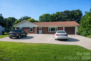 1306 11th Ave SE, Hickory, NC 28602 - Photo 1
