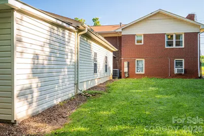 1306 11th Avenue SE, Hickory, NC 28602 - Photo 19