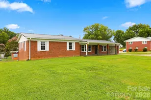 1664 Chase High Rd, Forest City, NC 28043 - Photo 3