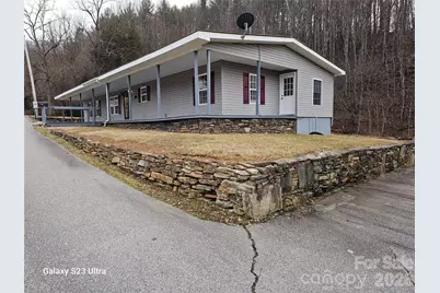 656 Water Street, Bakersville, NC 28705 - Photo 5