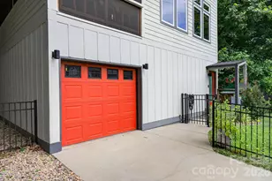 53 Waynesville Ave, Asheville, NC 28806 - Photo 35