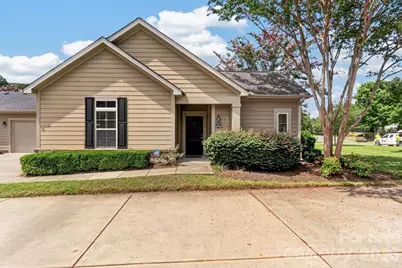 4745 Polo Gate Boulevard, Charlotte, NC 28216 - Photo 3