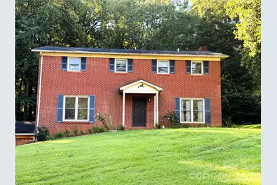 301 Starmount Drive, Statesville, NC 28677 - Photo 3