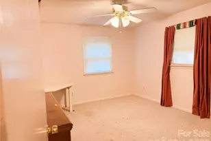 301 Starmount Dr, Statesville, NC 28677 - Photo 29