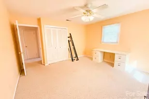 301 Starmount Dr, Statesville, NC 28677 - Photo 31