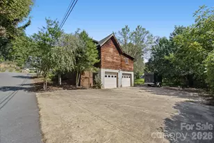 1 Locust Ave, Asheville, NC 28804 - Photo 3