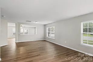 4022 Houldsworth Dr, Charlotte, NC 28213 - Photo 13