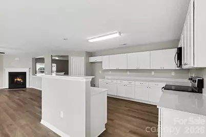 4022 Houldsworth Drive, Charlotte, NC 28213 - Photo 7