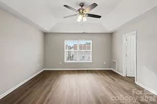4022 Houldsworth Dr, Charlotte, NC 28213 - Photo 17