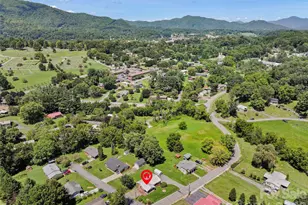 354 Oakdale Rd, Waynesville, NC 28786 - Photo 27