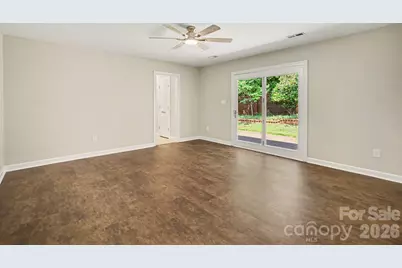 1912 Wexford Court, Gastonia, NC 28054 - Photo 9
