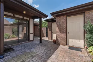 26 Lodge Ln, Waynesville, NC 28786 - Photo 3