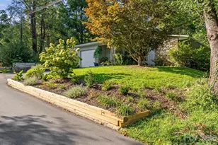 110 Aurora Dr, Asheville, NC 28805 - Photo 3