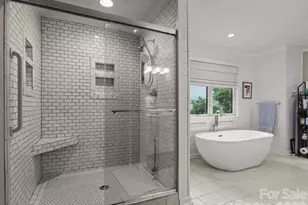 110 Aurora Dr, Asheville, NC 28805 - Photo 23