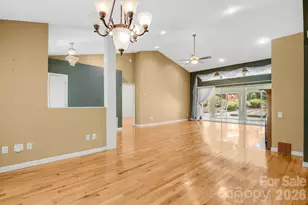 225 Arbor Ln, Hendersonville, NC 28791 - Photo 11