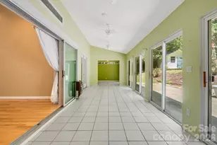 225 Arbor Ln, Hendersonville, NC 28791 - Photo 17