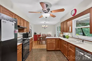 7 Mountainbrook Rd, Asheville, NC 28805 - Photo 11