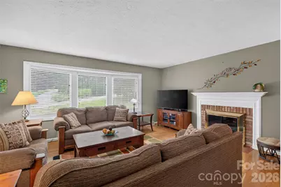 7 Mountainbrook Road, Asheville, NC 28805 - Photo 9