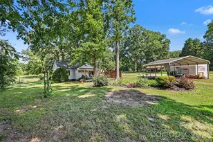 801 W Catawba Ave, Mount Holly, NC 28120 - Photo 27