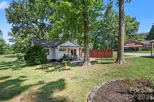 801 W Catawba Ave, Mount Holly, NC 28120 - Photo 25