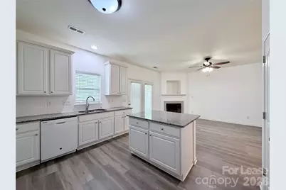 10968 Princeton Village Drive, Charlotte, NC 28277 - Photo 15