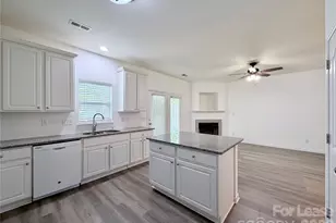 10968 Princeton Village Dr, Charlotte, NC 28277 - Photo 15