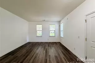 10968 Princeton Village Dr, Charlotte, NC 28277 - Photo 3
